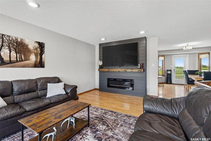 Property Photo: 531 Mahon Drive SK S6V 7Z8