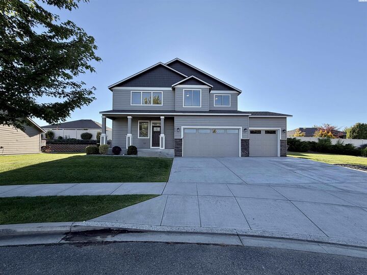 Property Photo:  3044 S Fillmore Pl  WA 99338 