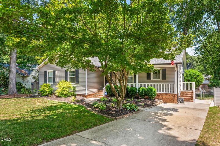 Property Photo:  5204 Badham Place  NC 27609 