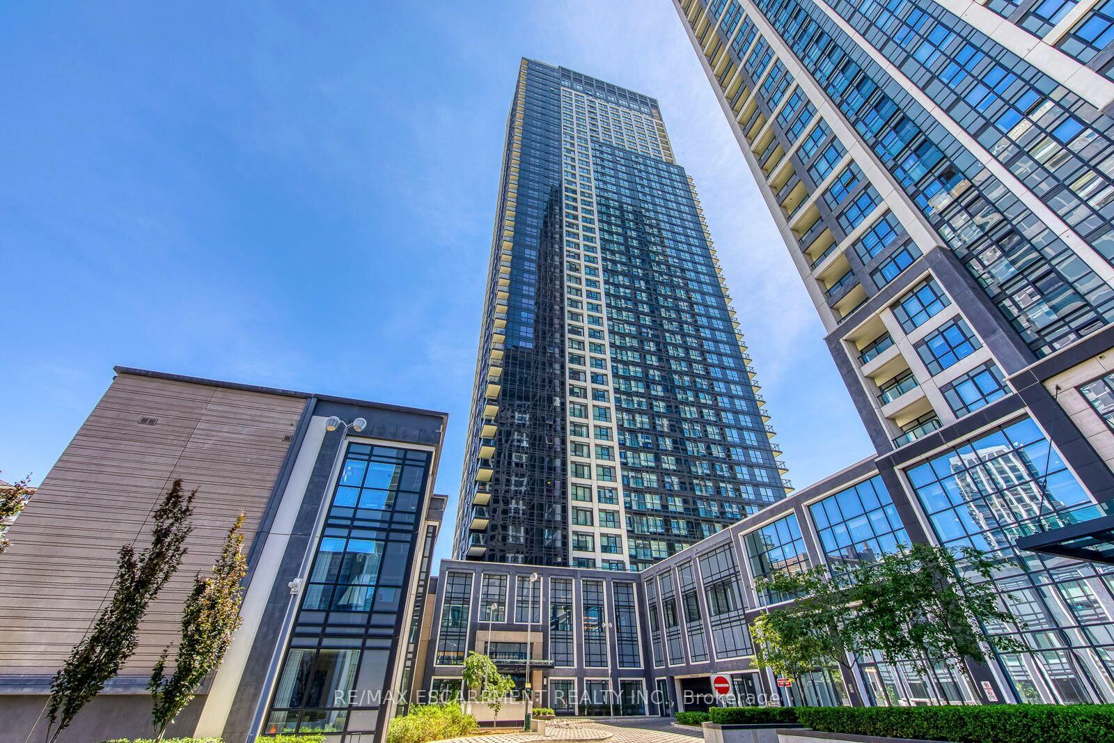 Property Photo: 5 Mabelle Avenue 2832 ON M9A 0C8
