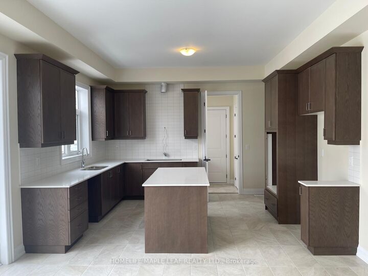 Property Photo:  28 Pearsall Place  ON L0L 2L0 