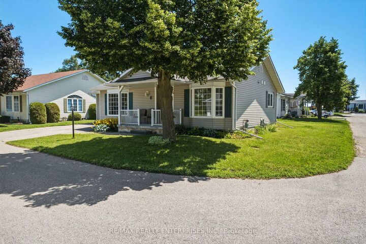 Property Photo: 1 Huron Court ON L1B 1A2