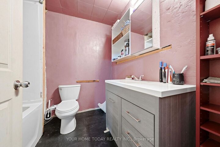 Property Photo: 61 Church Street W ON L7J 1K1