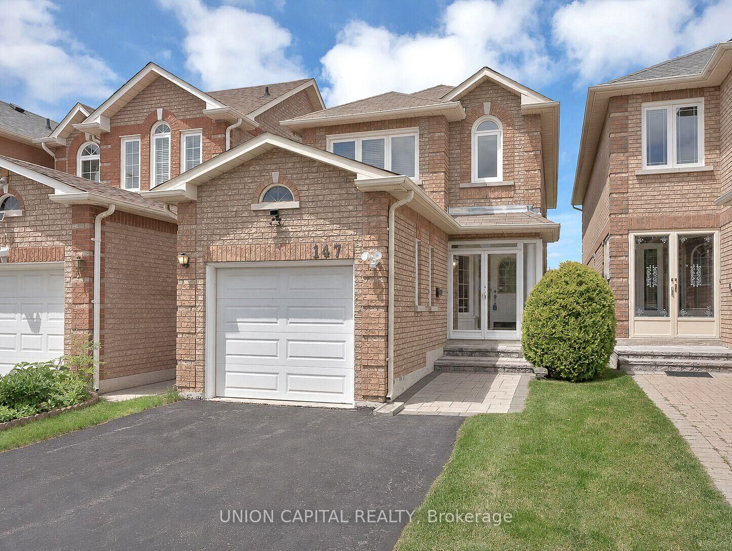 Property Photo: 147 Milliken Meadows Drive ON L3R 0V7