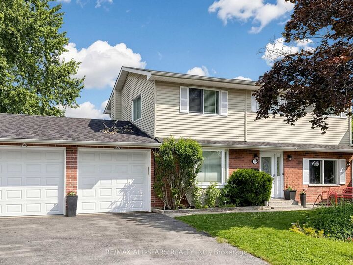 Property Photo:  374 Adeline Drive  ON L4P 3C3 