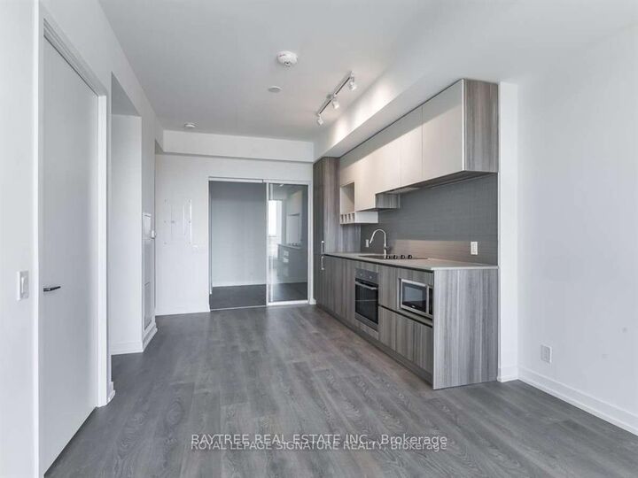 Property Photo:  5 Buttermill Avenue 3607  ON L4K 0J5 