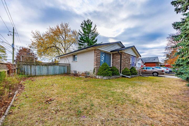 Property Photo:  1393 Thorman Drive  ON N3H 1A1 