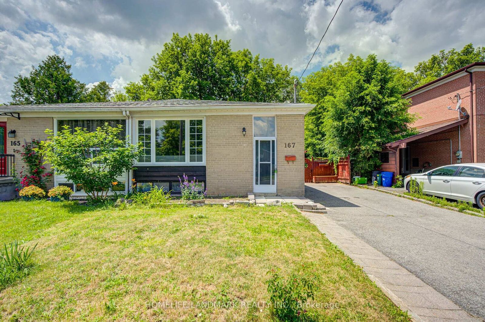 Property Photo: 167 Taylor Mills Drive N ON L4C 2T5