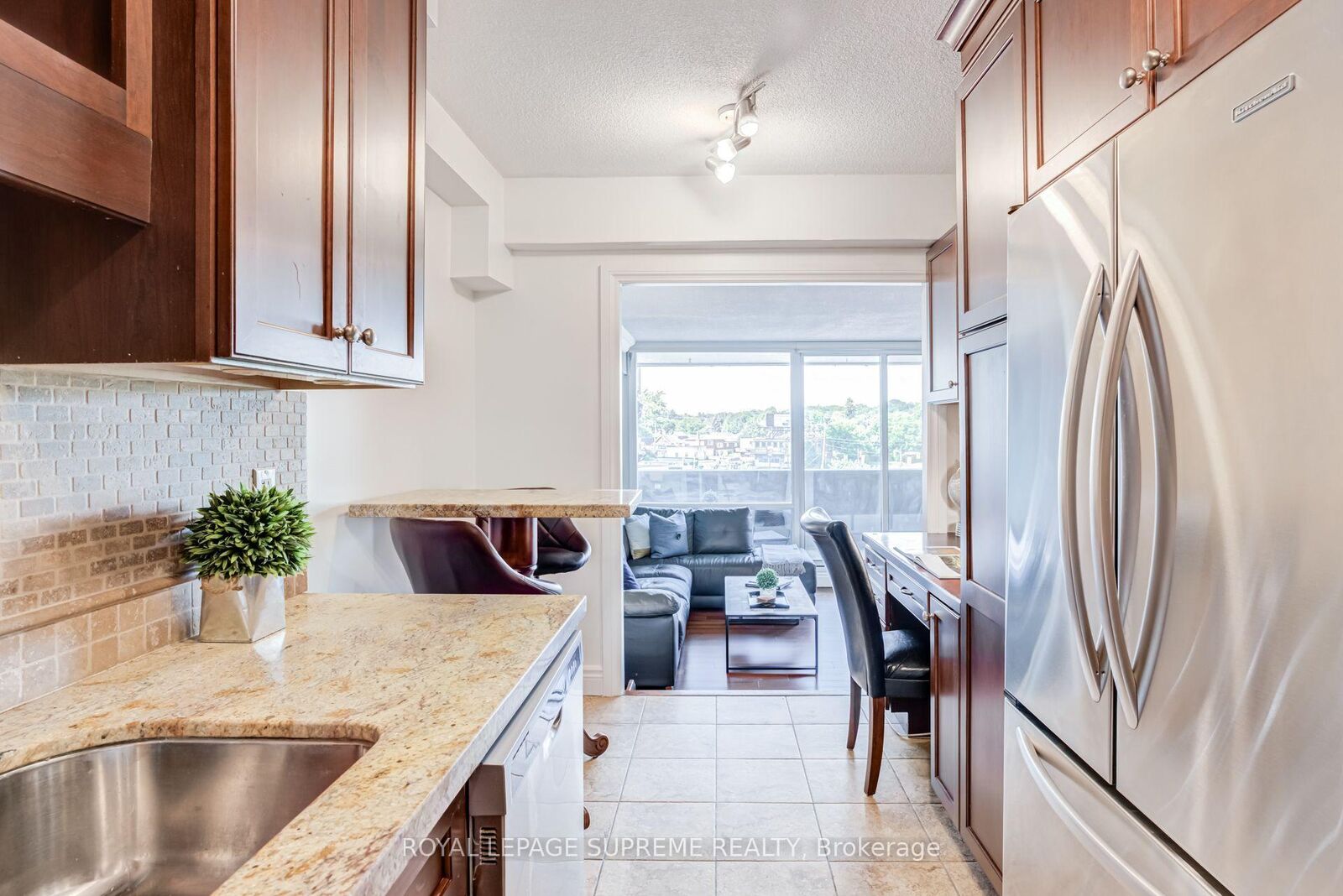 Property Photo: 250 Scarlett Road 305 ON M6N 4X5