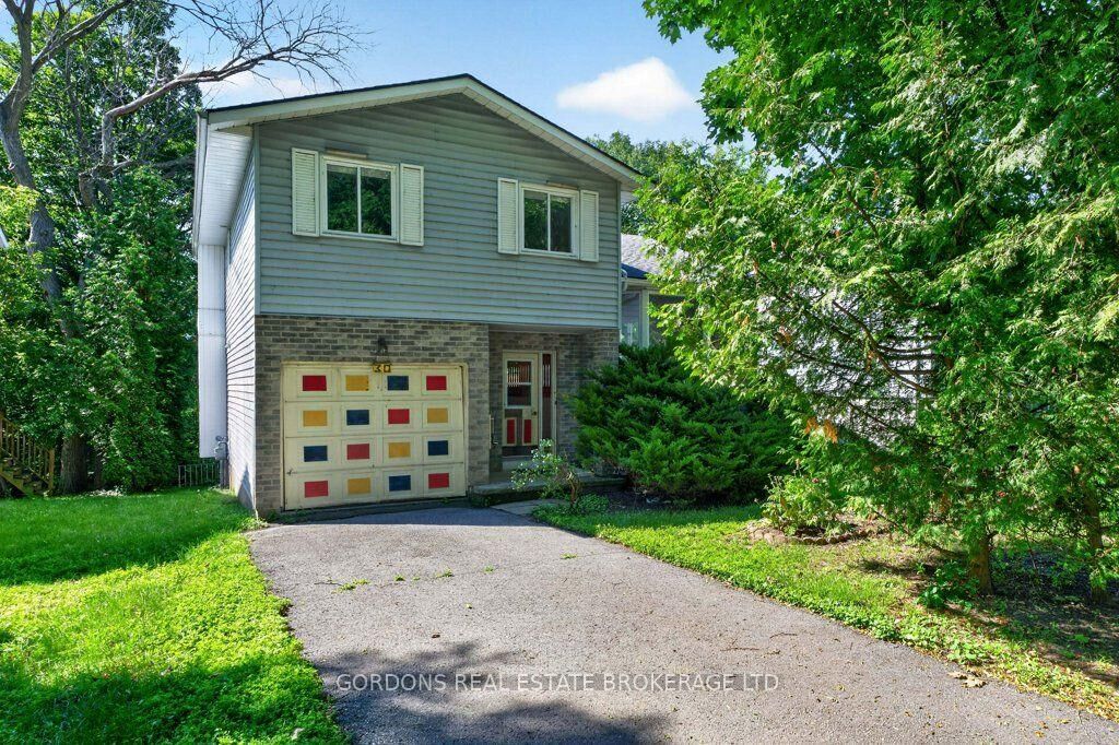 Property Photo: 30 Limeridge Drive ON K7K 6M3