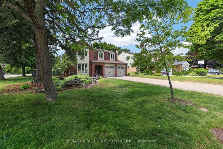 Property Photo:  324 Hersey Crescent  ON L7E 3Z5 