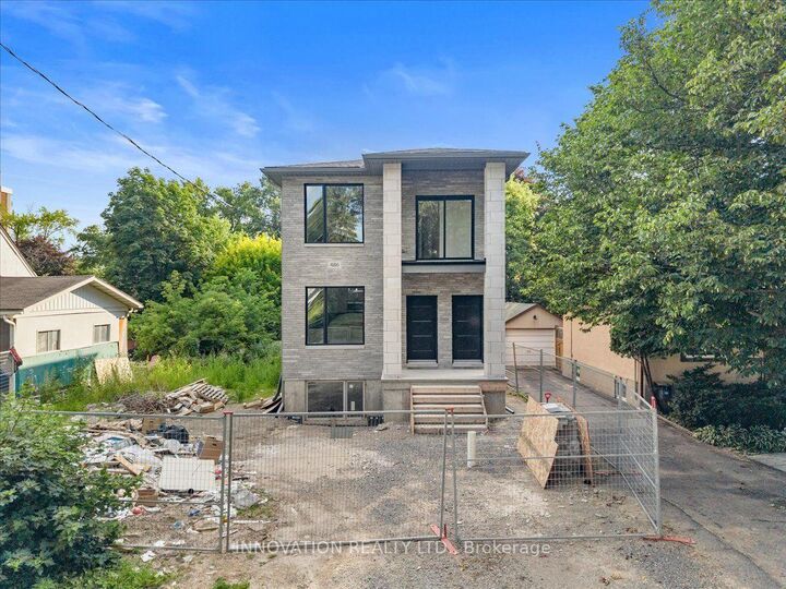 Property Photo: 486-2 Wentworth Avenue ON K2B 5K1