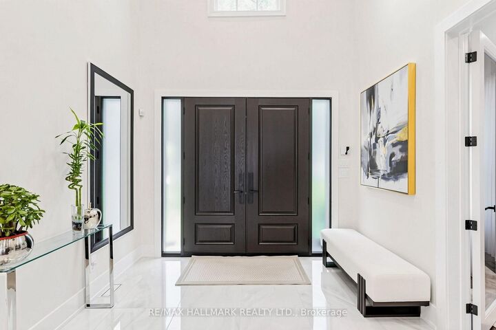 Property Photo:  63 Willett Crescent  ON L4C 7W2 