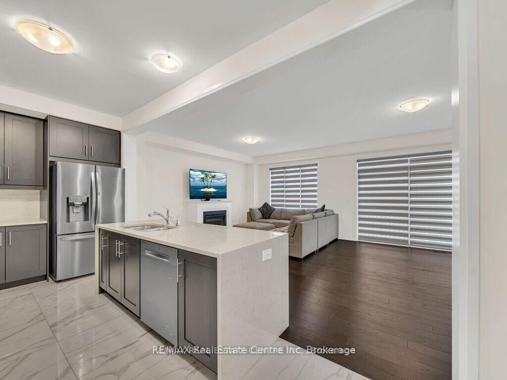 Property Photo: 312 Bismark Drive Drive ON N1S 0C6
