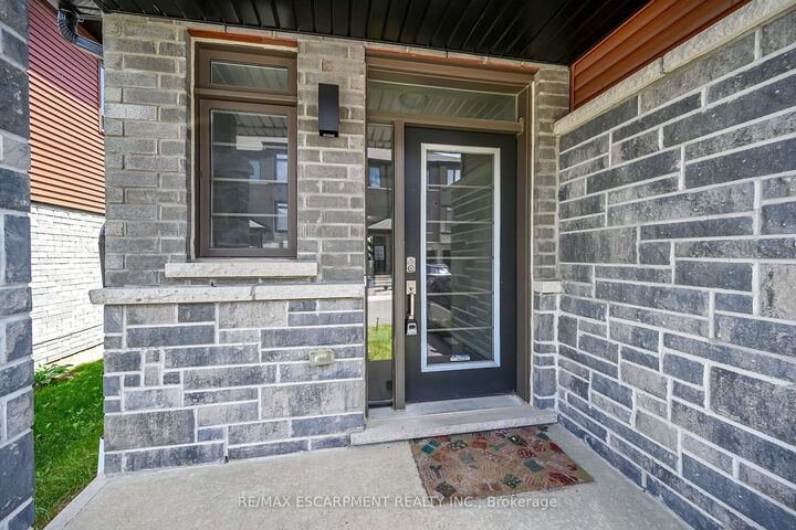 Photo de la propriété:  120 Court Drive 96  ON N3L 0N2 