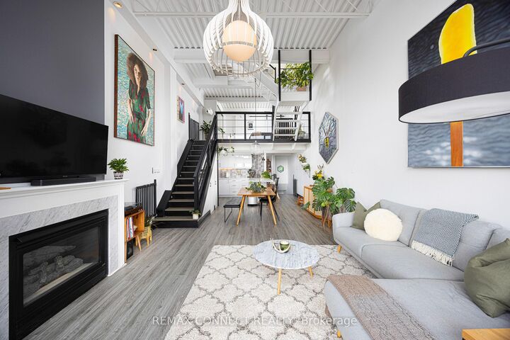 Property Photo: 517 Kingston Road 4 ON M4L 1V5
