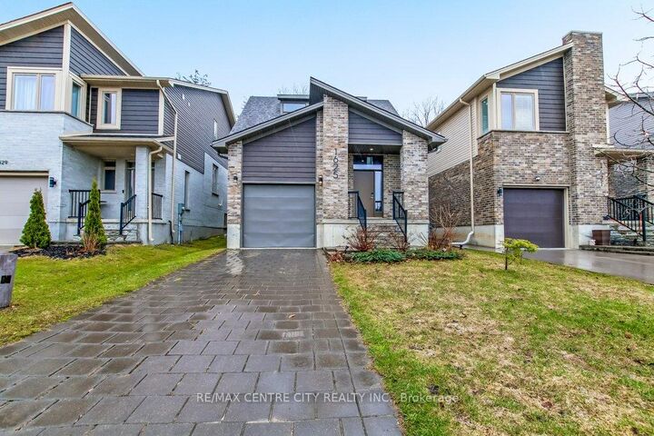 1625 Valhalla Street — photo 1