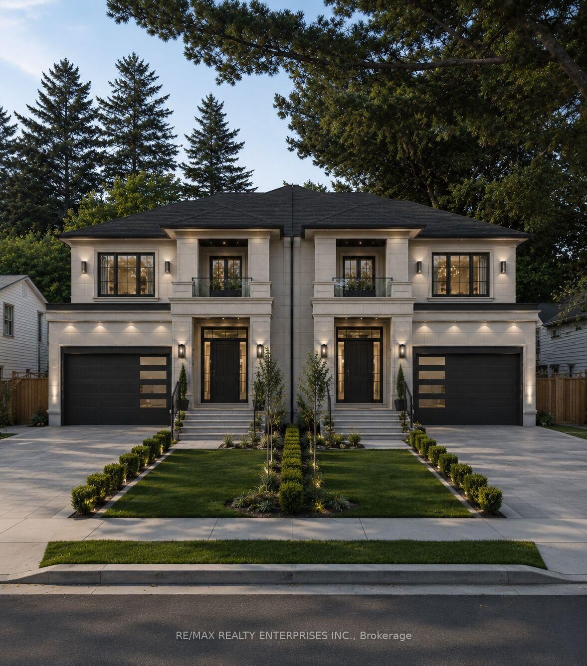Property Photo:  52 Briarwood Avenue  ON L5G 3N6 