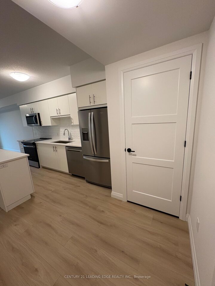 Property Photo: 93 Arthur Street 809 ON N1E 0S6
