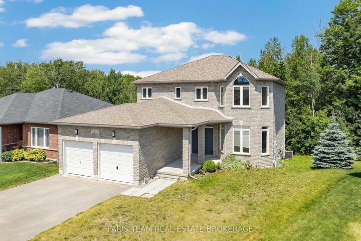 33 Sheppard Drive — photo 1