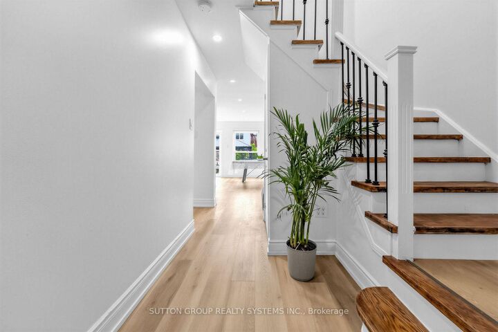 Property Photo: 51 Gilgorm Road ON L6X 4P5