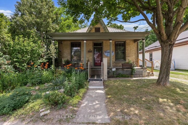 550 Elizabeth Street — photo 1