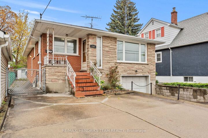 Property Photo:  247 Grantham Avenue  ON L2M 4Z6 