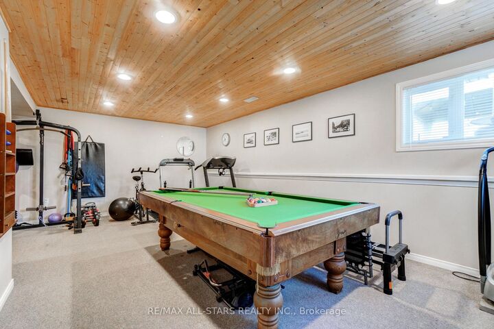 Property Photo: 29 Fourth Avenue N ON L9P 1V5