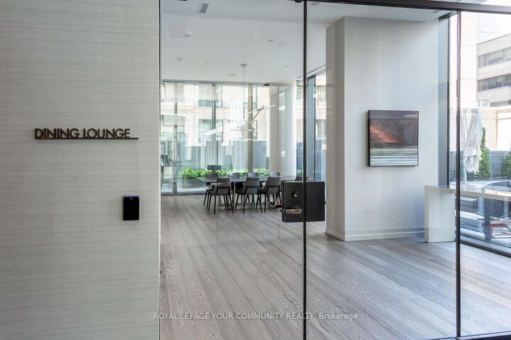 Property Photo: 42 Charles Street 2610 ON M4Y 1T4
