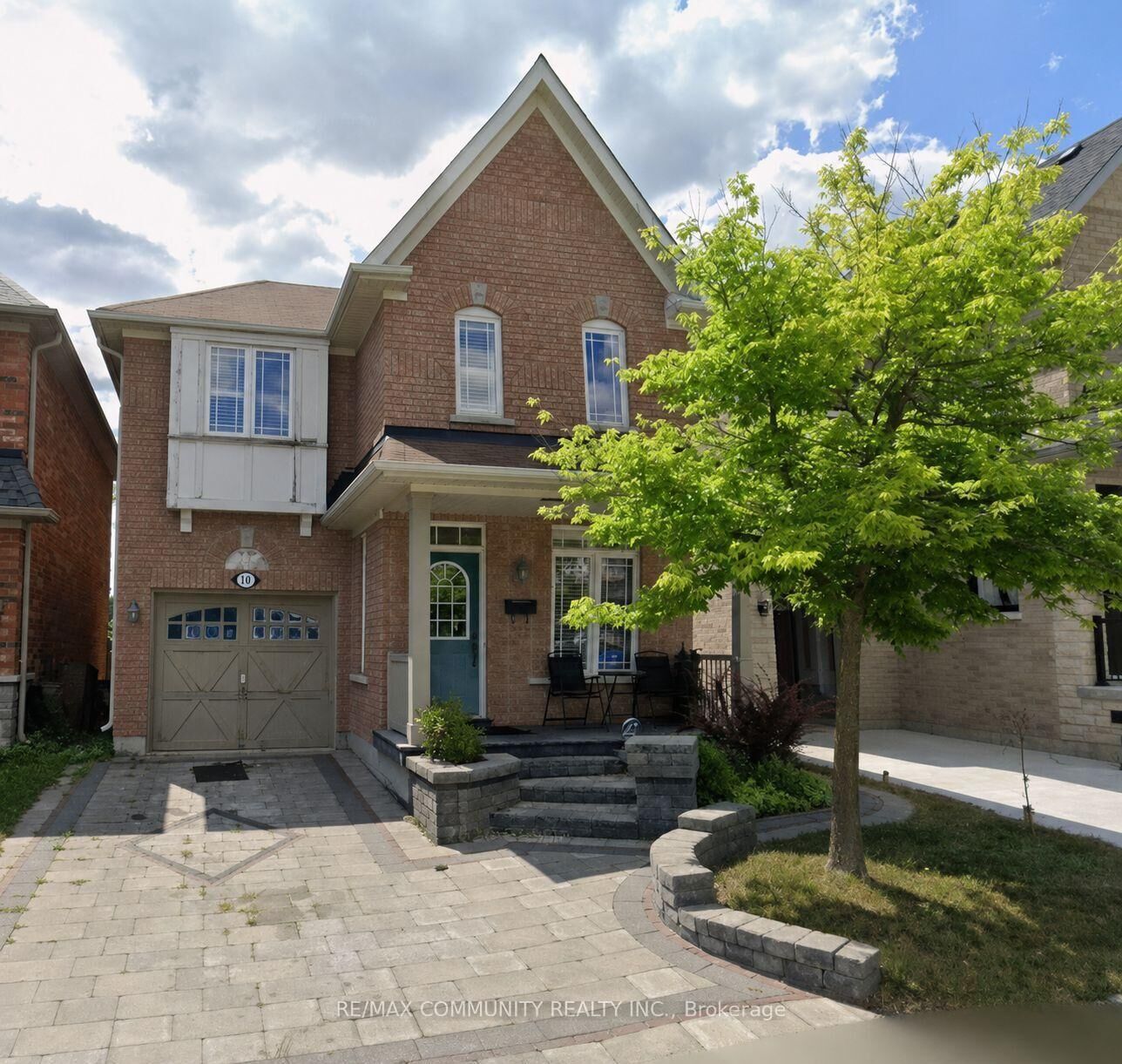 Property Photo:  18 Hearth Place  ON M1C 0C4 