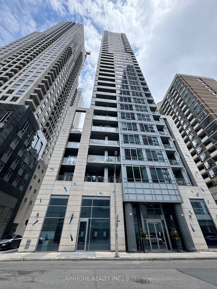 21 Balmuto Street 1801 — photo 1