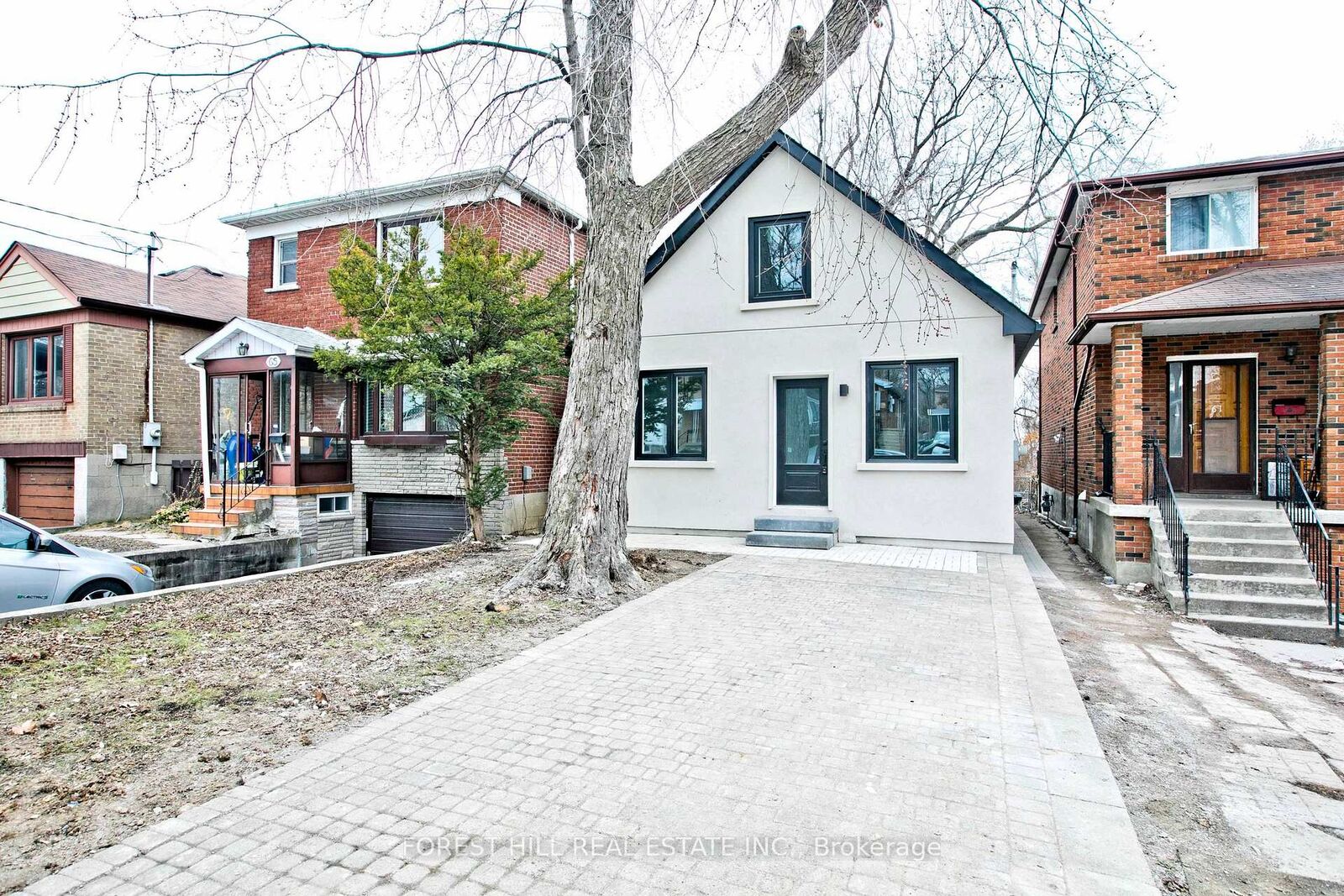 Property Photo: 63 Pinegrove Avenue ON M1N 2G3