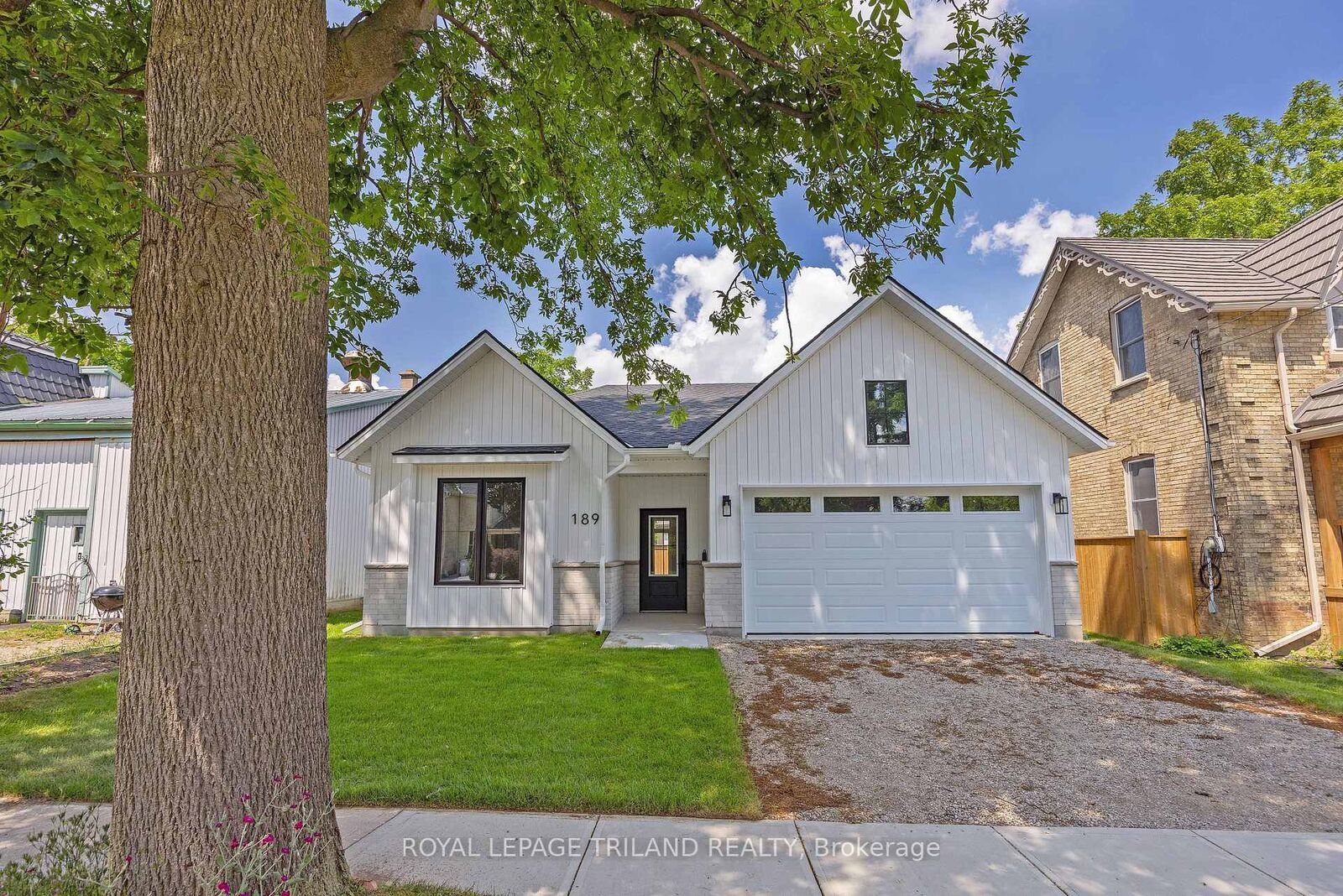 Property Photo: 189 Catherine Street ON N0M 2K0