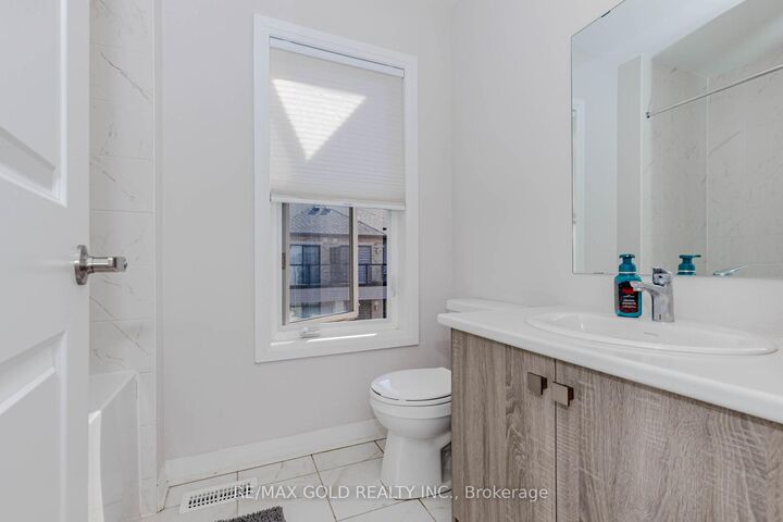 Property Photo: 585 Colborne Street 1007 ON N3S 0K4