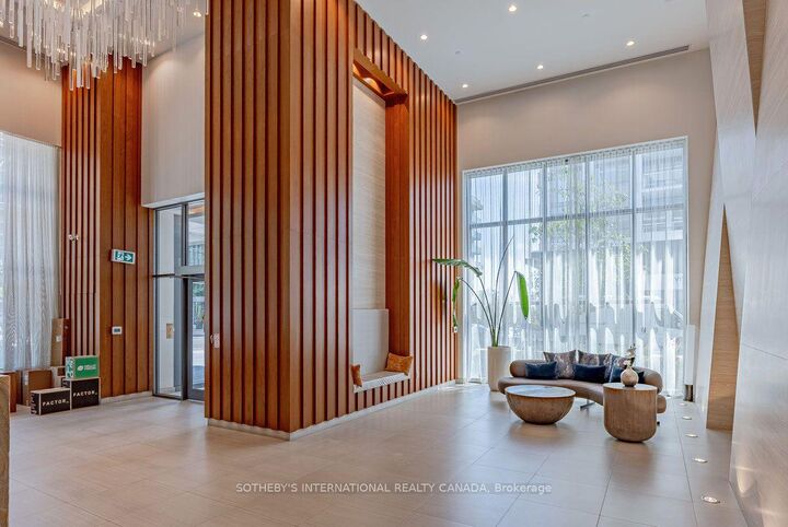 Property Photo:  70 Annie Craig Drive 4805  ON M8V 0G2 