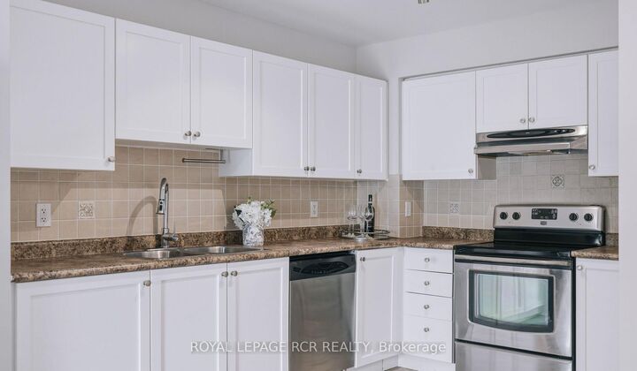 Property Photo:  32 Church Street 307  ON L0G 1T0 