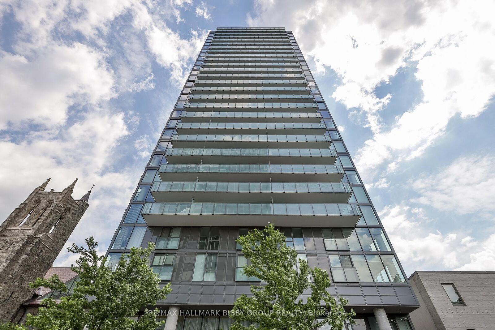 Property Photo: 99 Foxbar Road 1808 ON M4V 0B2