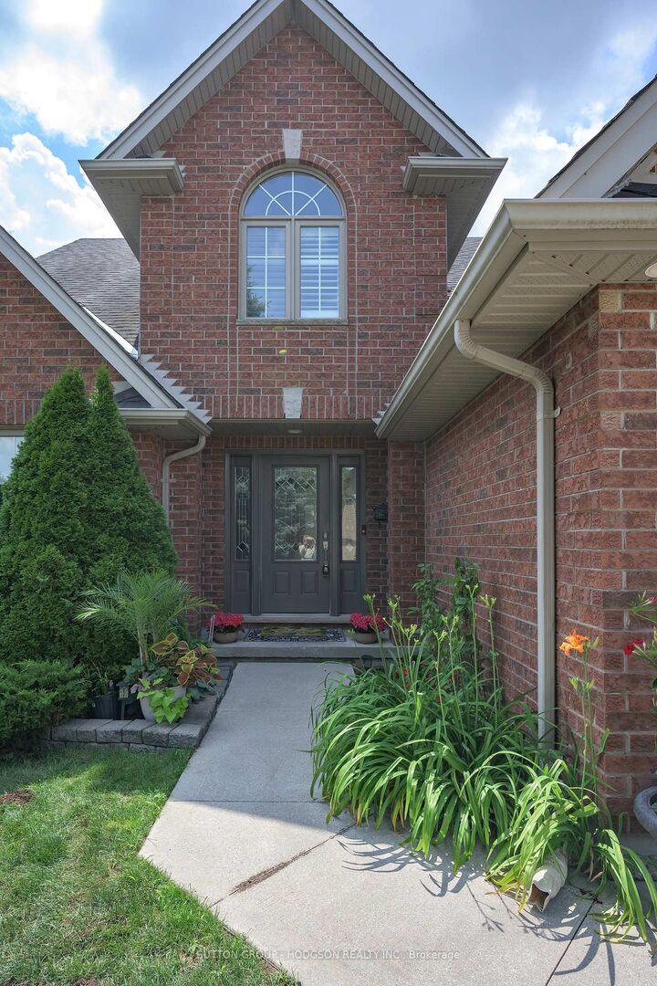 Property Photo:  1134 Manchester Road  ON N6H 5P8 