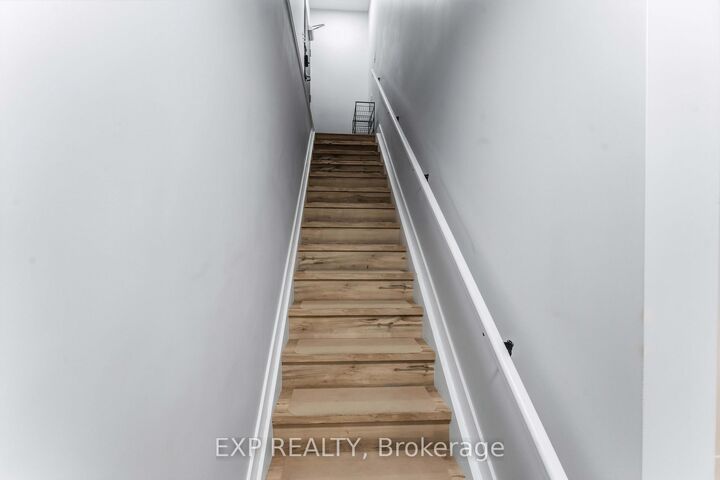 Property Photo: 182 Murray Street ON K1N 5M8