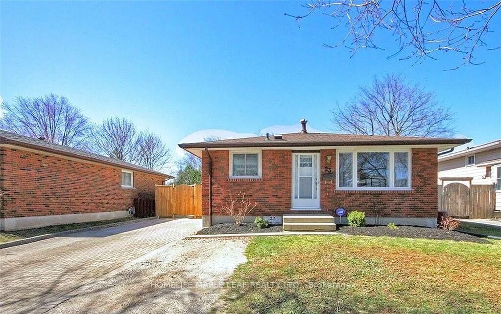 Property Photo: 23 Barrett Crescent ON N6E 1T4