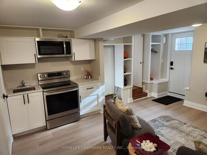Property Photo:  452 D'Arcy Street S Basement Unit  ON L3Y 1N1 
