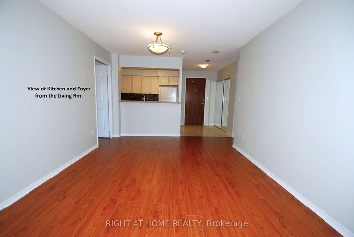 Property Photo:  39 Pemberton Avenue 1009  ON M2M 4L6 