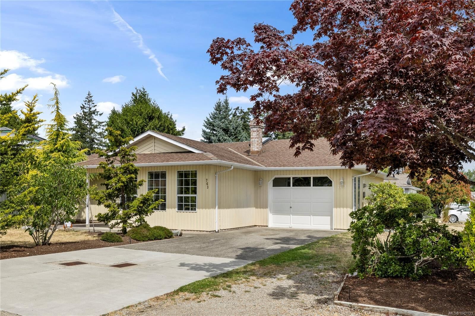Property Photo: 763 Camellia Pl BC V9P 1E6