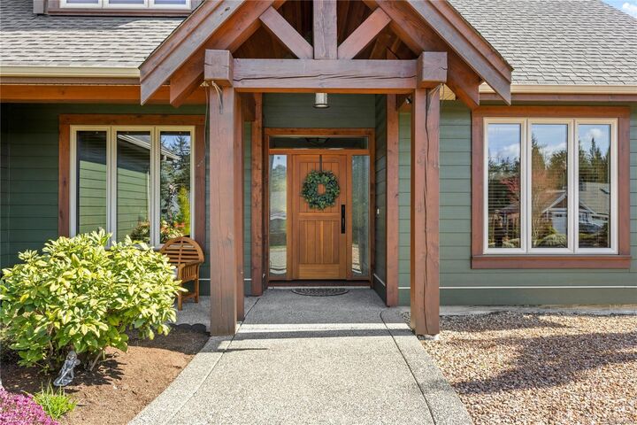 Property Photo: 1520 Stone Lake Dr BC V9P 9M6