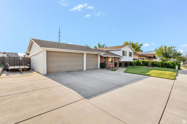 Property Photo: 1452 S 875 W UT 84087