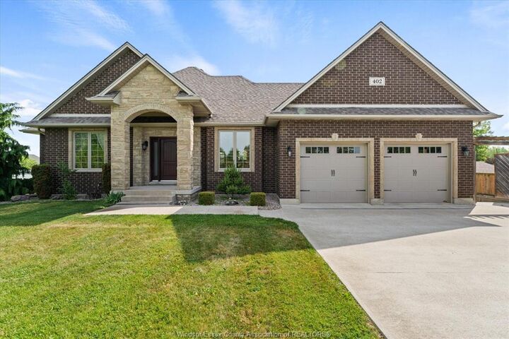 402 County Rd 34 West — photo 1