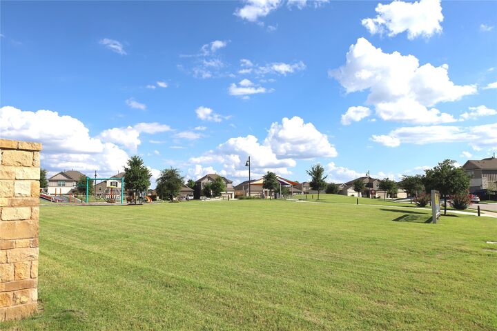 Property Photo: 169 Isabella Way TX 78642