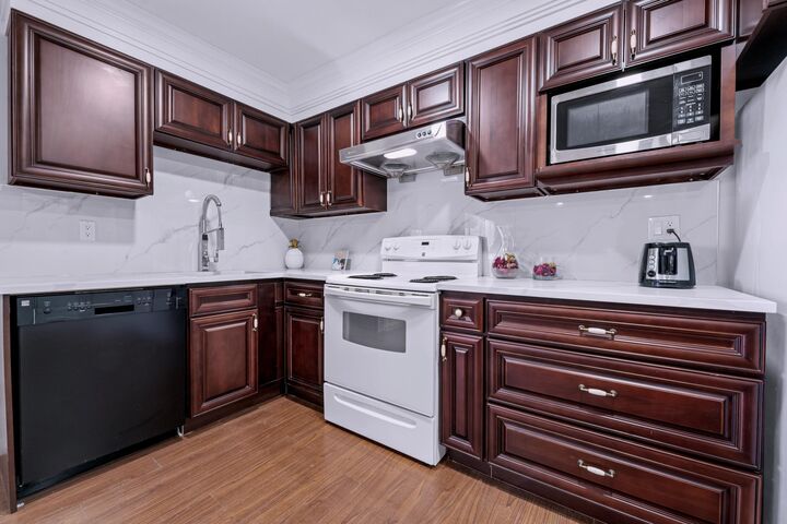 Property Photo:  1xxx Charland Avenue  BC V3K 3L1 