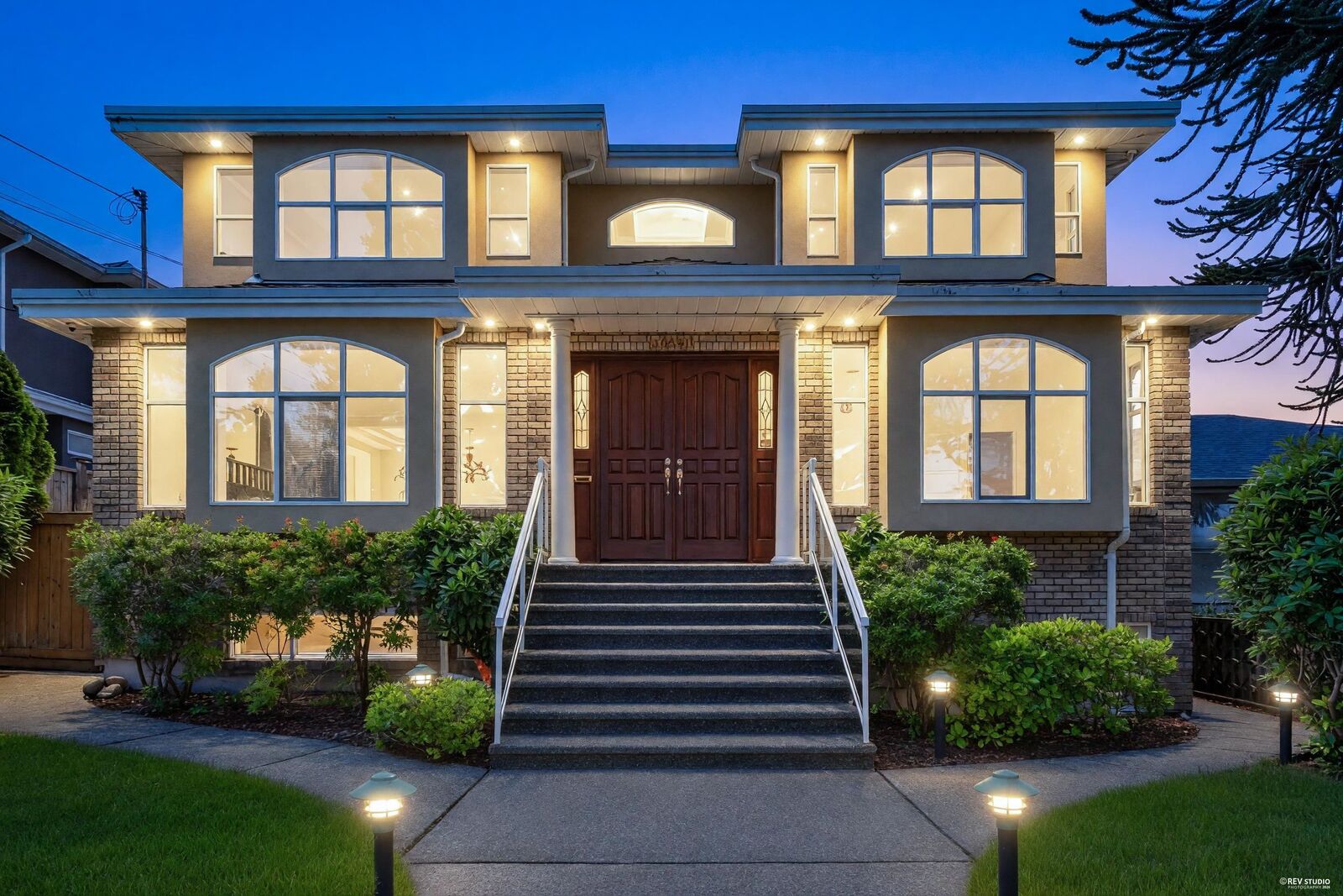 Property Photo: 6091 Selma Avenue BC V5H 3R1