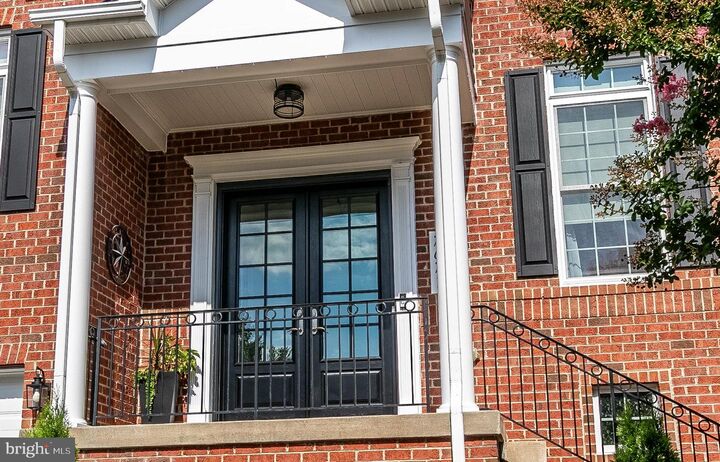 Property Photo:  7671 Hamelin Lane  VA 20155 